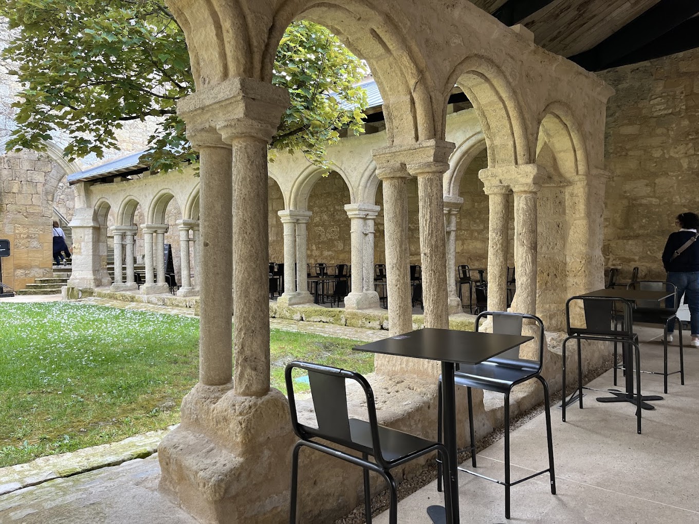 bar de vinos en un lugar excepcional de Saint-Émilion